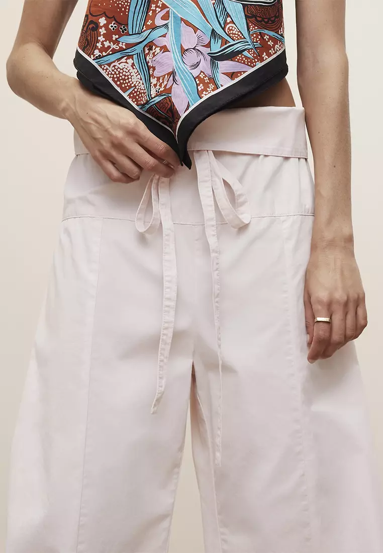 The White Lotus Twill Fisherman Pant