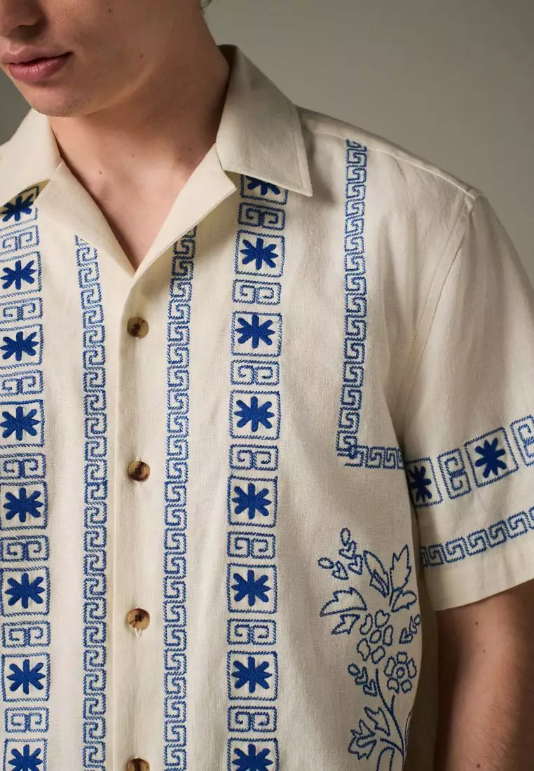 Embroidered Short Sleeve Shirt
