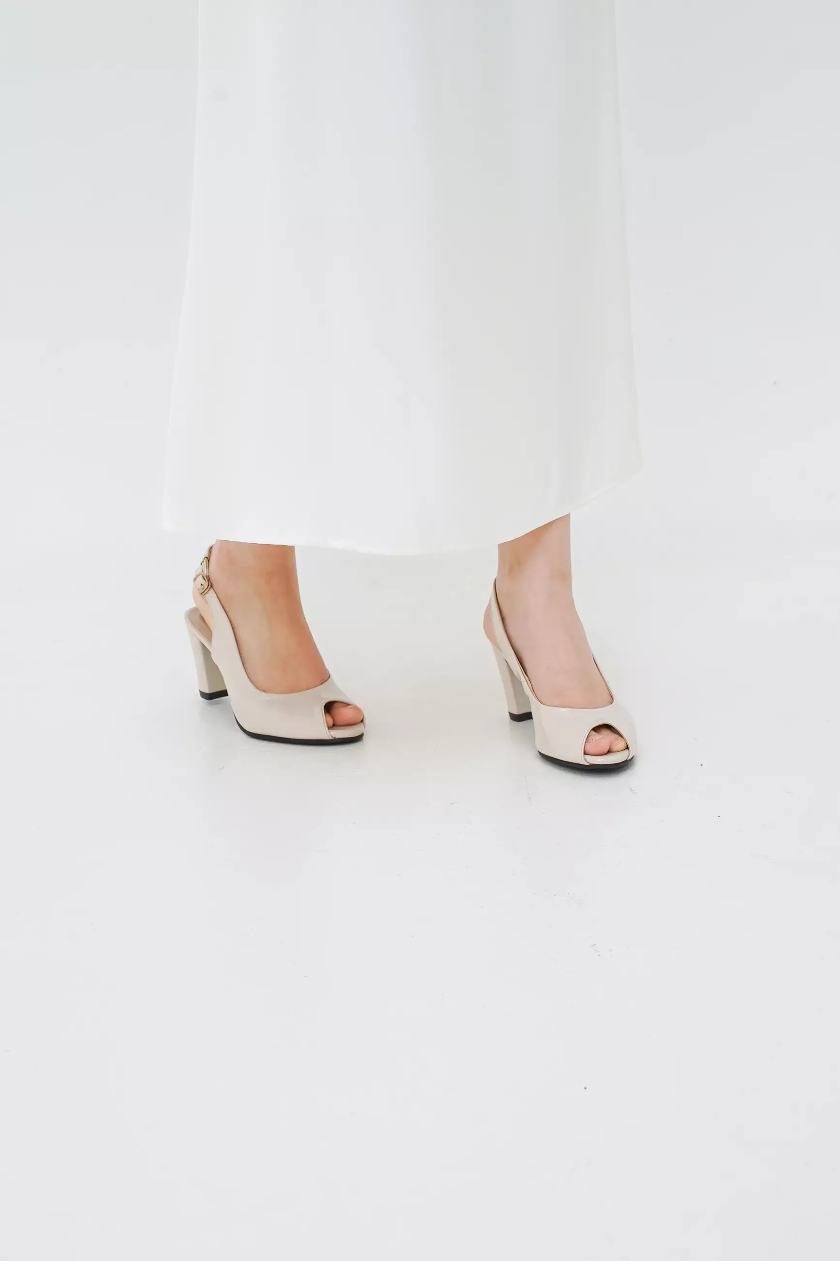 Cicilia Sepatu Sandal Wanita Sling back block heels 7 cm - Beige patent