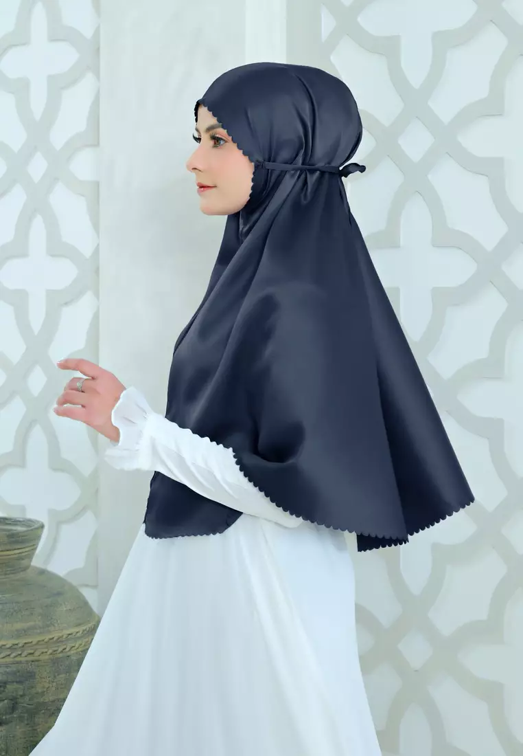 Zelena - Binar Hijab Silk | Hijab Instan | Kerudung Bergo - Dark Navy