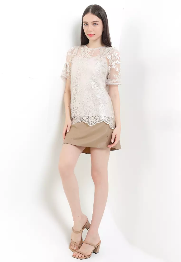 S/S Flo Emb Mesh Blouse W/ Cami