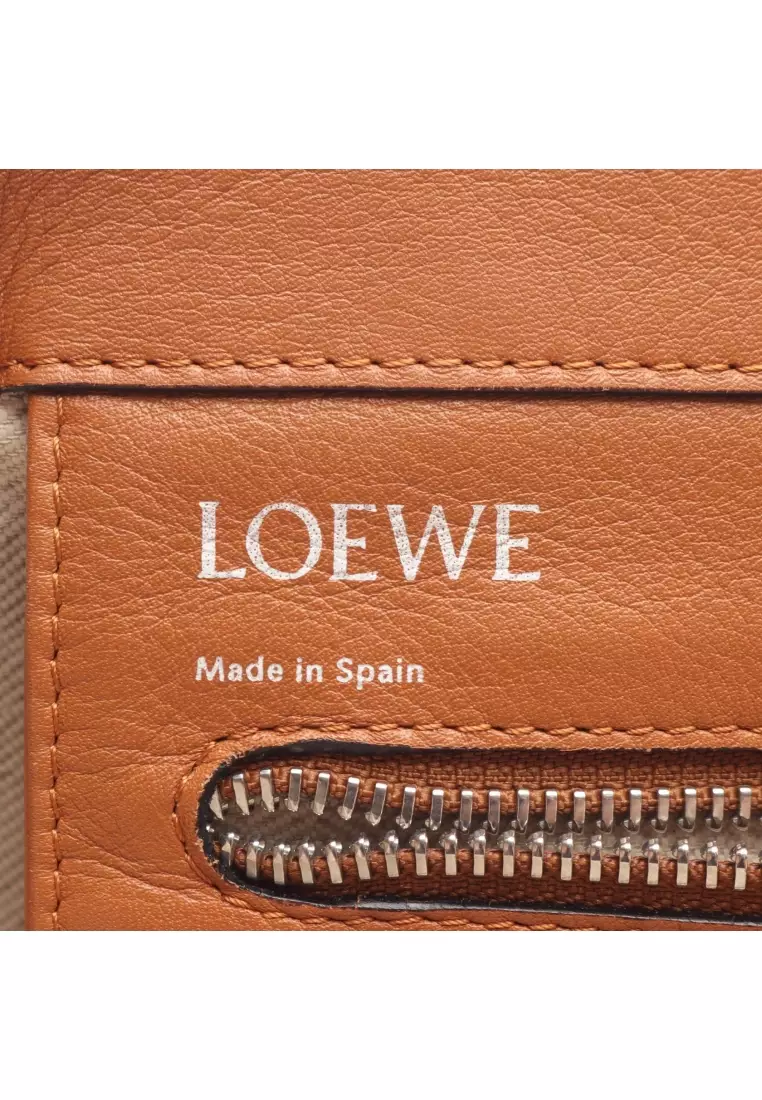Pre-Loved LOEWE EAST WEST SHOPPER SMALL yeast waist shopper Small Handbag tote bag leather light brown