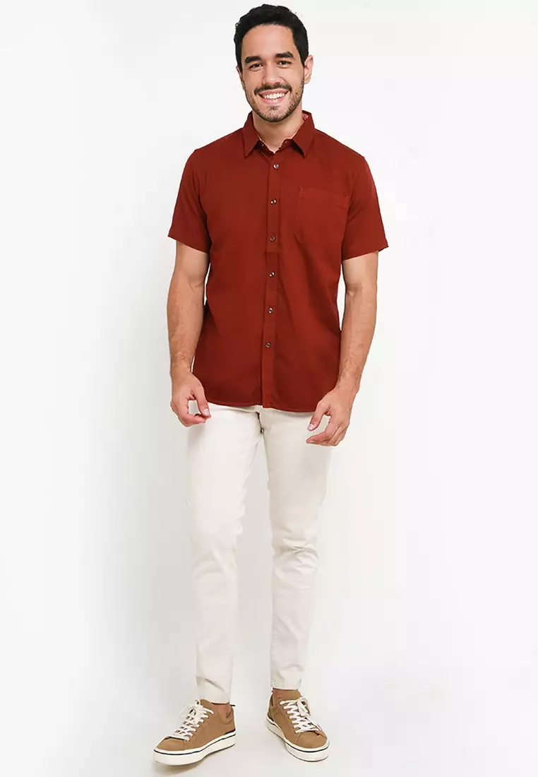 NX Kemeja Polos Cotton Twill Maroon Regular Fit Pria