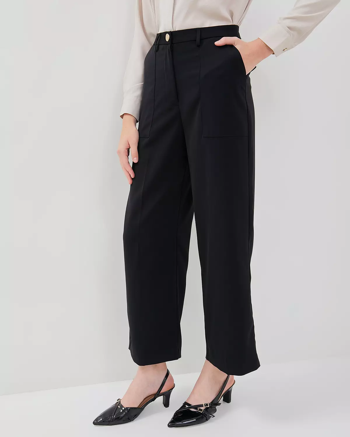 WOMEN'S BLACK HIGHWAIST STRAIGHT PANTS