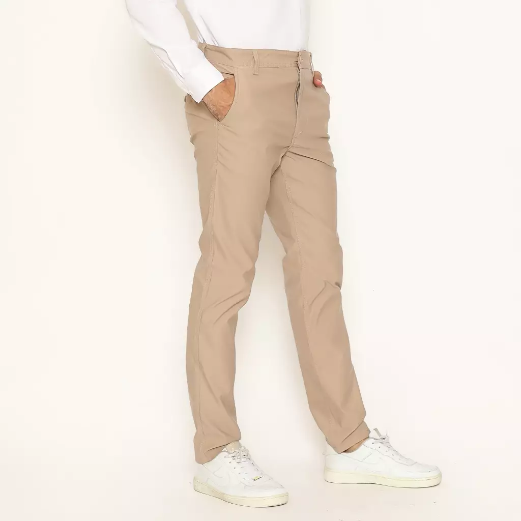 AMK Celana Chino Pria Panjang PT RYIOTA Beige