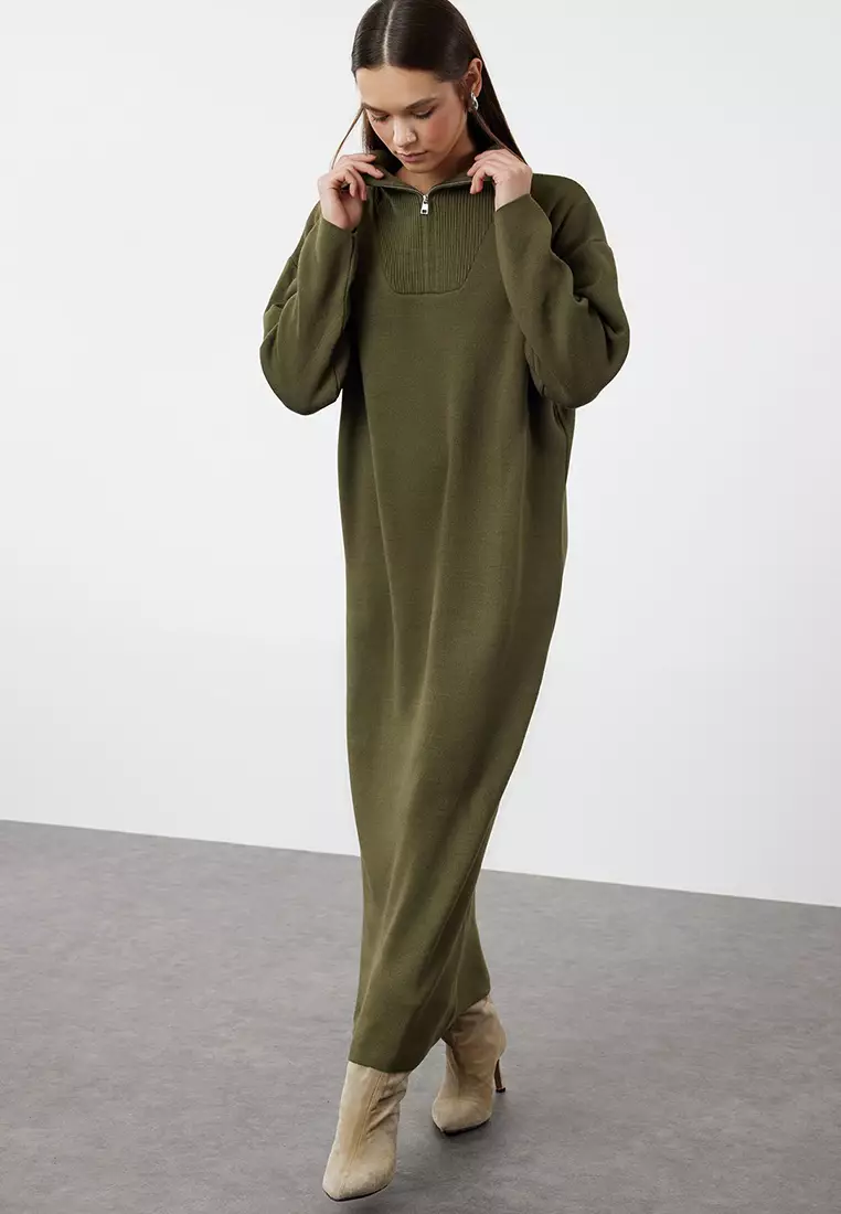 Green Comfortable Fit Zippered Collar Bsic Knitwear Dress TCTAW25EB00013