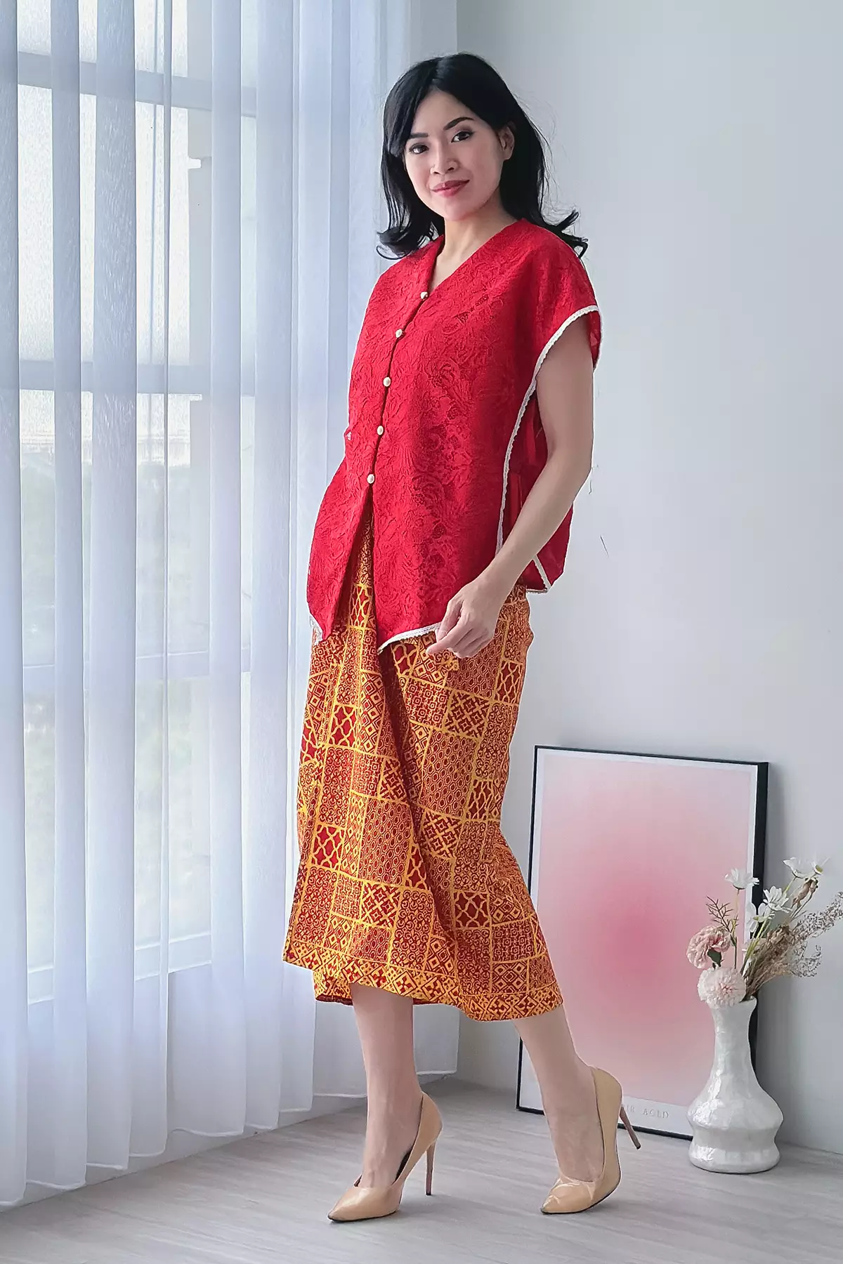 Viveka Merah Kebaya Vest