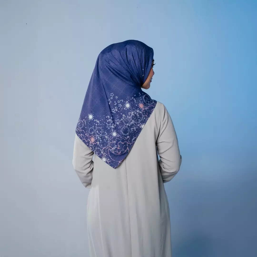 ELIANA Scarf Navy - Kerudung Hijab Segiempat Motif With Pouch Ziplock - Bahan Poly Fine - Ukuran 110x110
