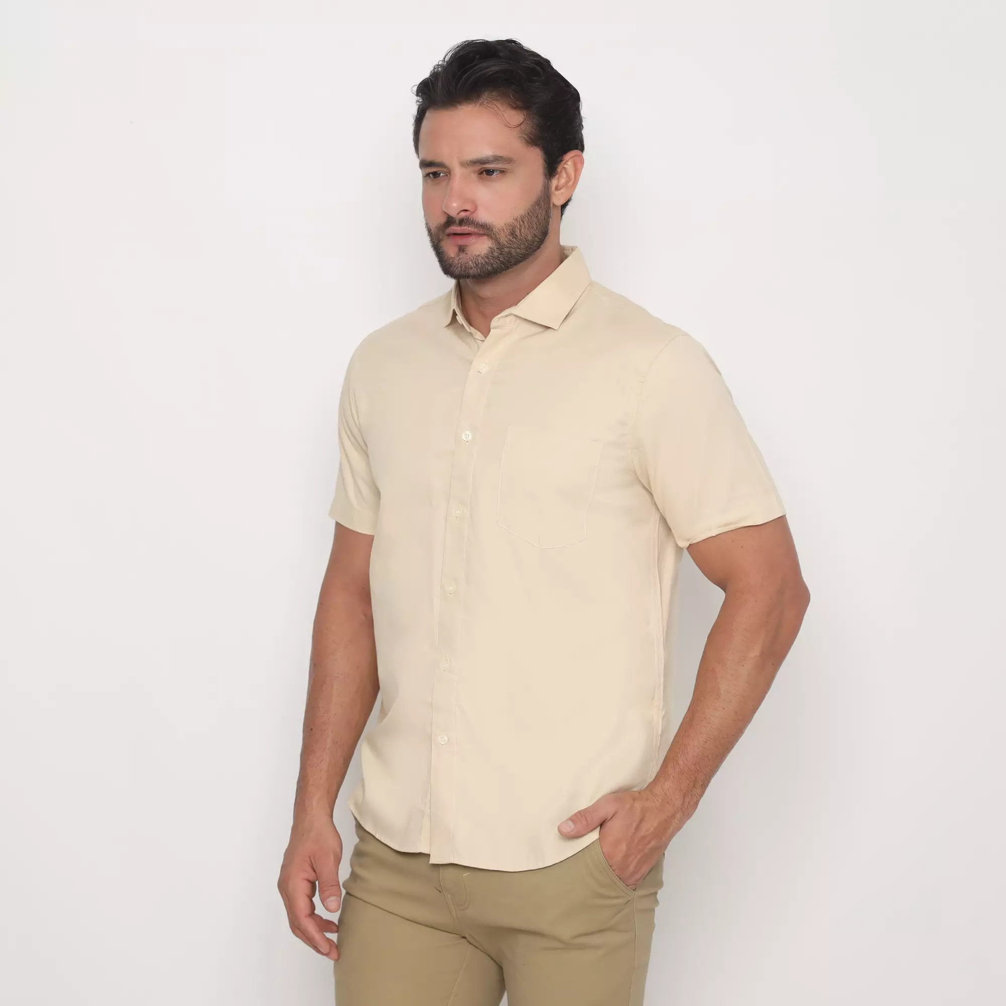 Platini Kemeja Polos Pria Lengan Pendek Katun Twill Krem 73398