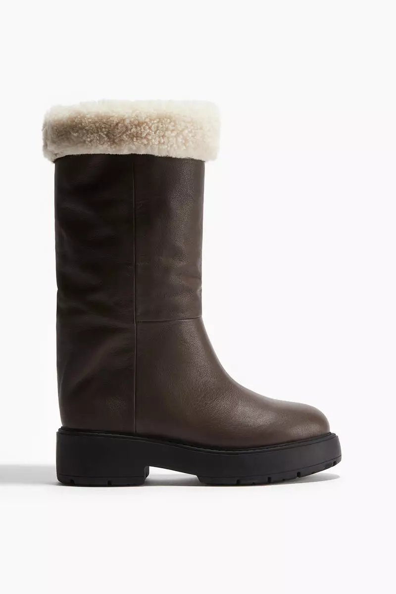 Warm-lined leather boots
