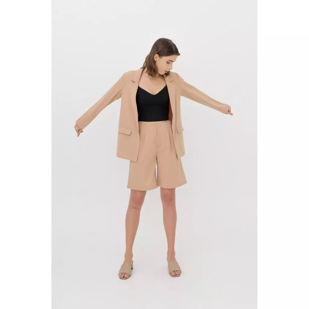Blazer Wanita Livia Light Brown