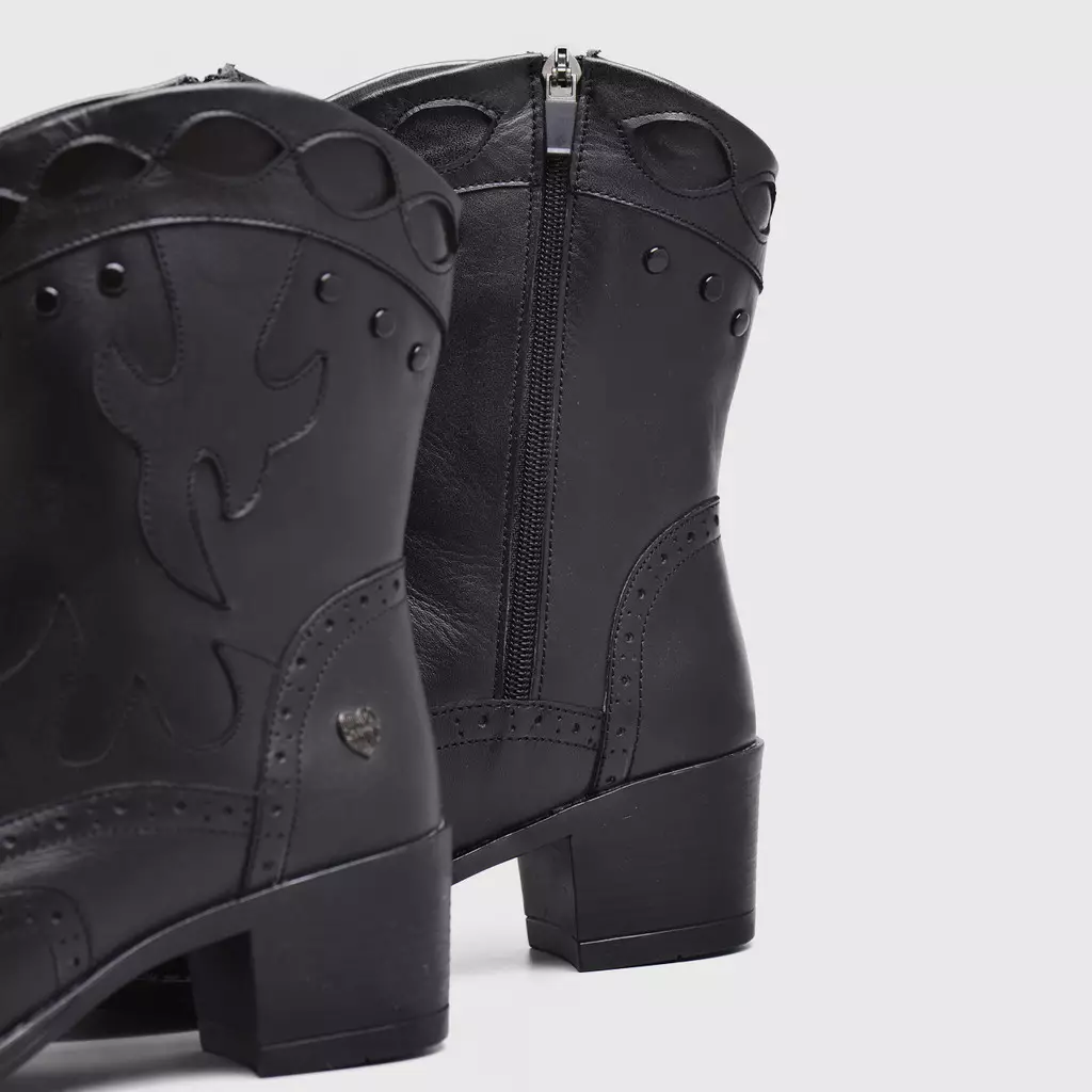 Nataca Boots Genuine Leather Black