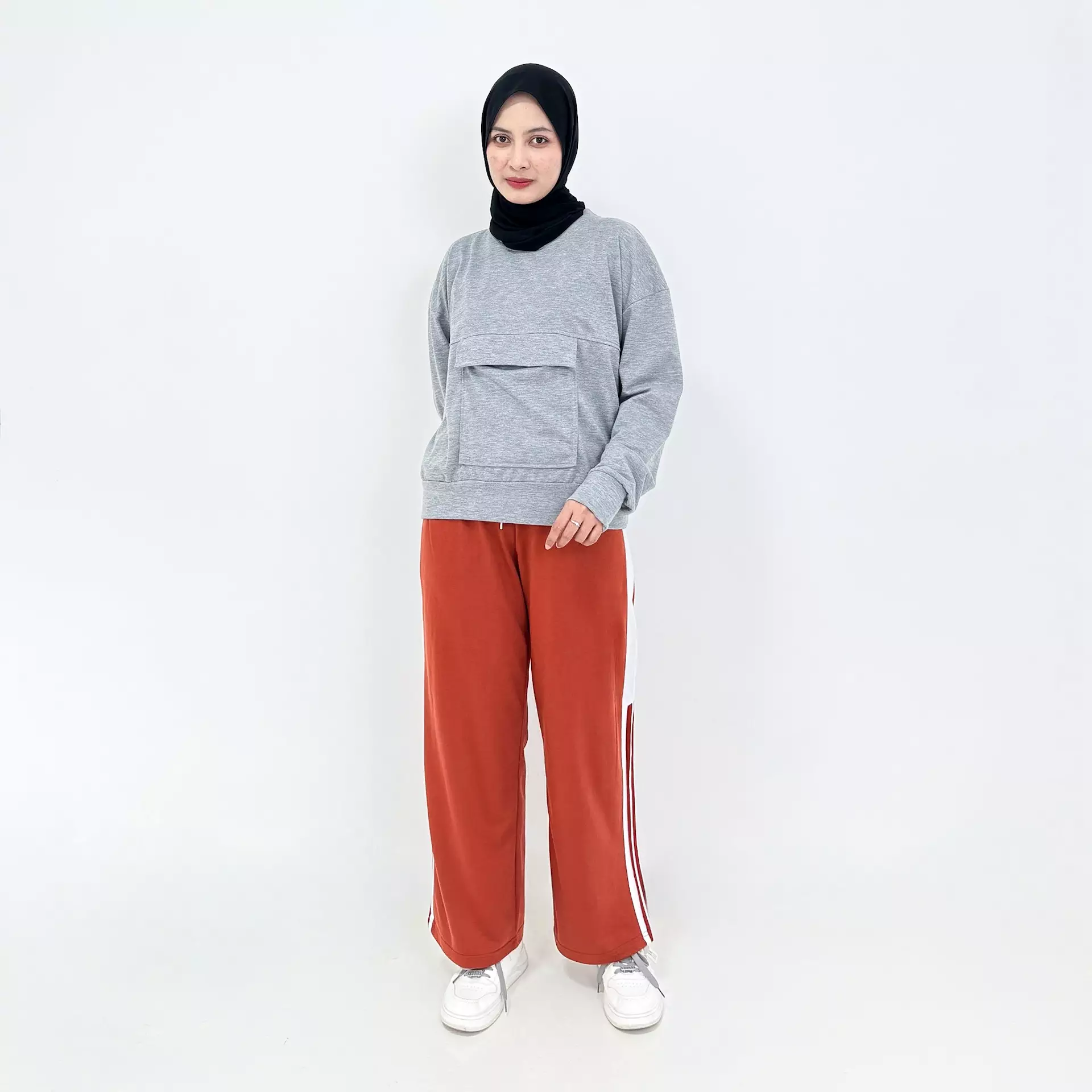 One Set Training Tafita [ABUMUDA-BATA] Setelan Sweater Longpant Muslim Wanita