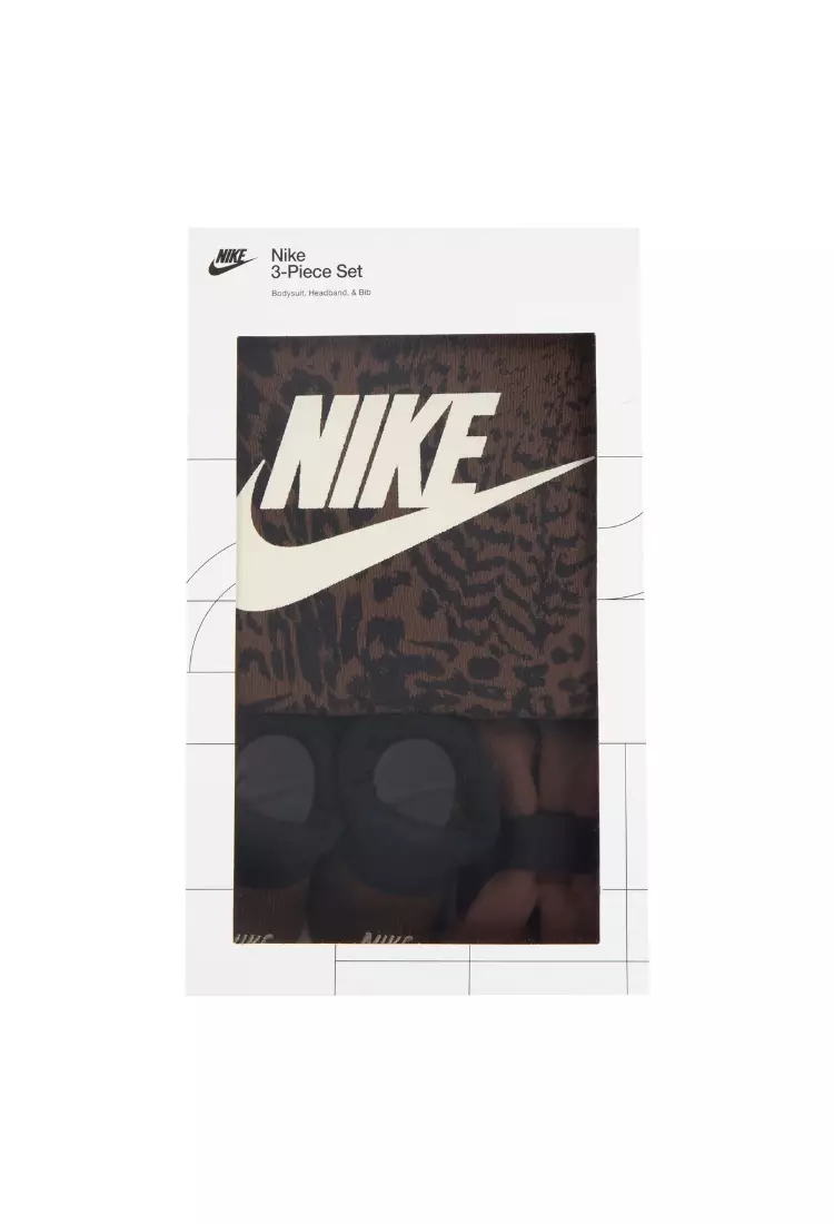 Nike 3-Piece Box Set (Newborn)