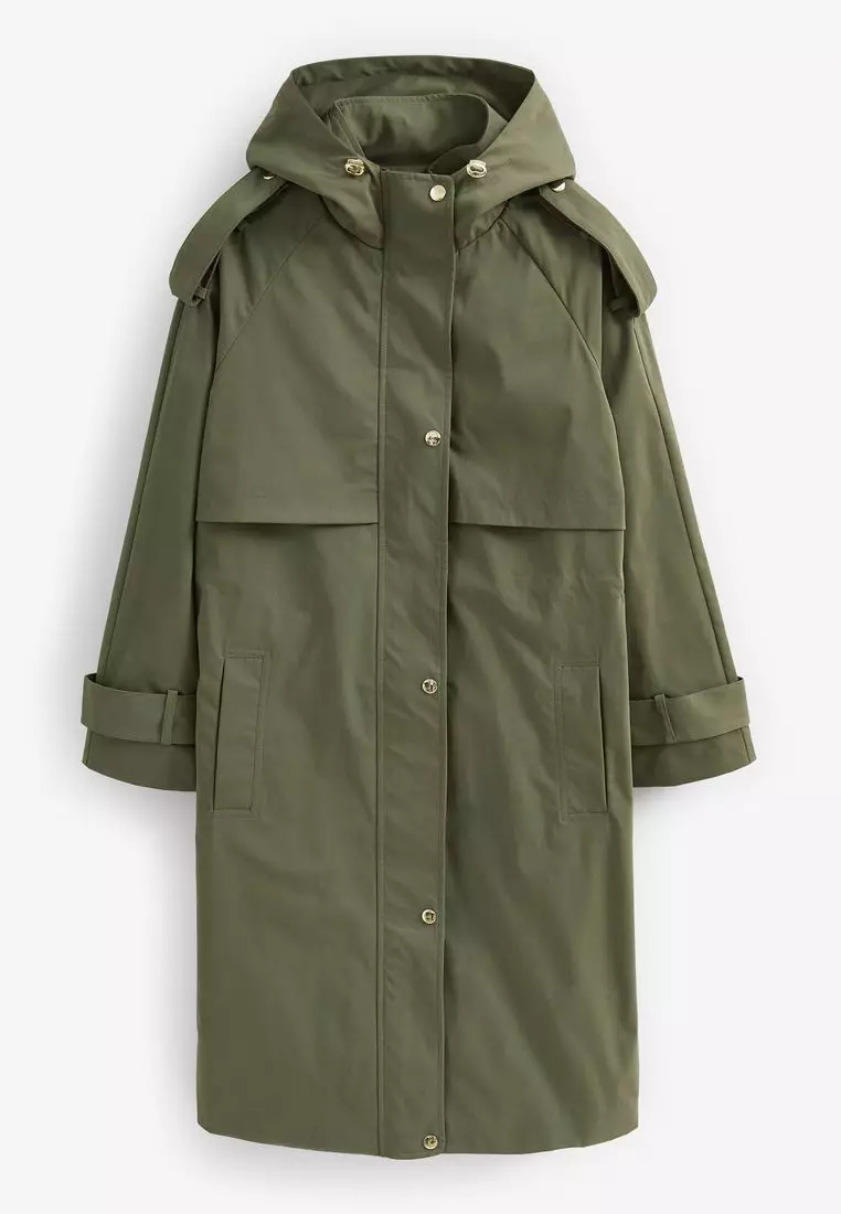 Lightweight shower resistant clearance jacket
