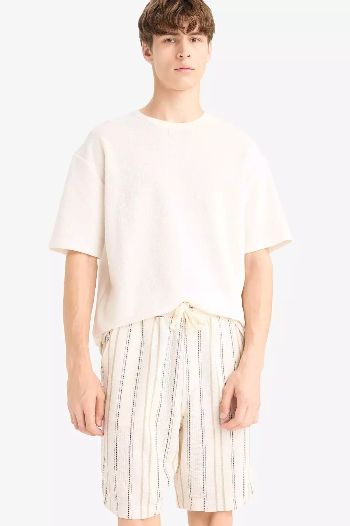 Regular Fit Jacquard Striped Bermuda Shorts E0808Ax25Sm