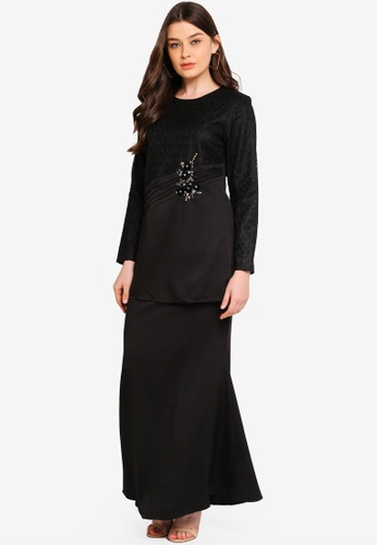 Kurung Moden from peace collections in Black