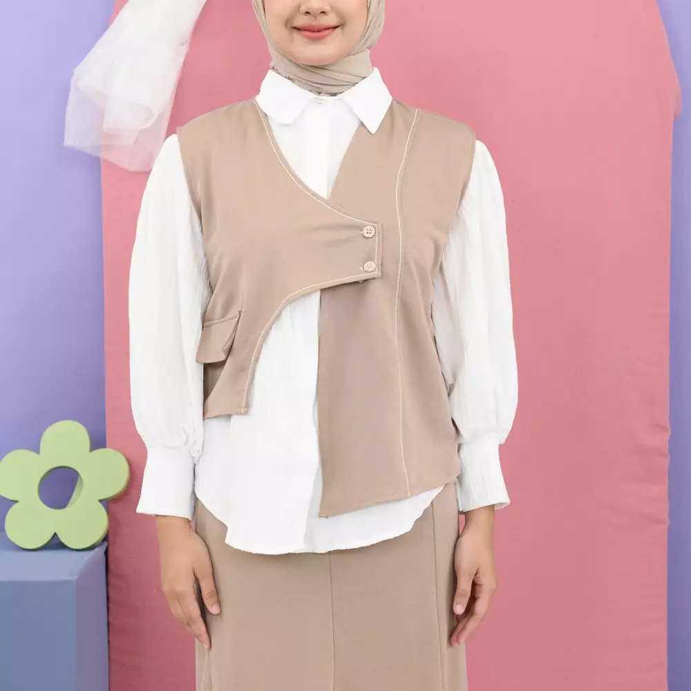 Helia Outer Wanita - Latte M19509 R57S2