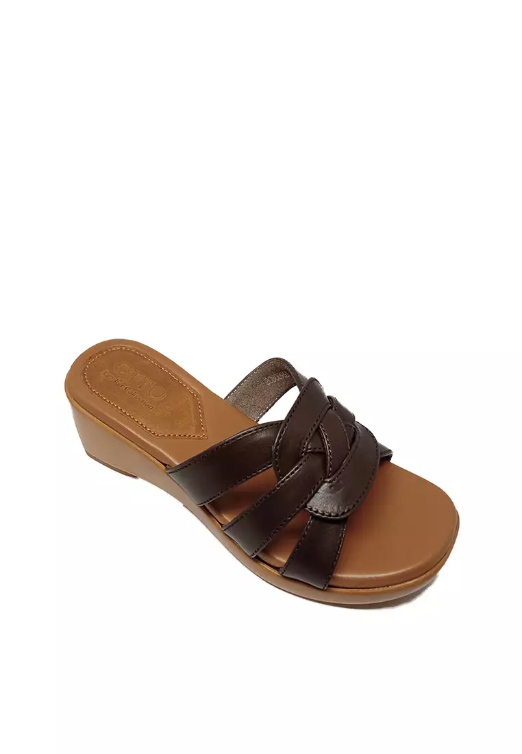 Discount on Otto  shoes - SKU: Ludivina Mid Wedge Sandals