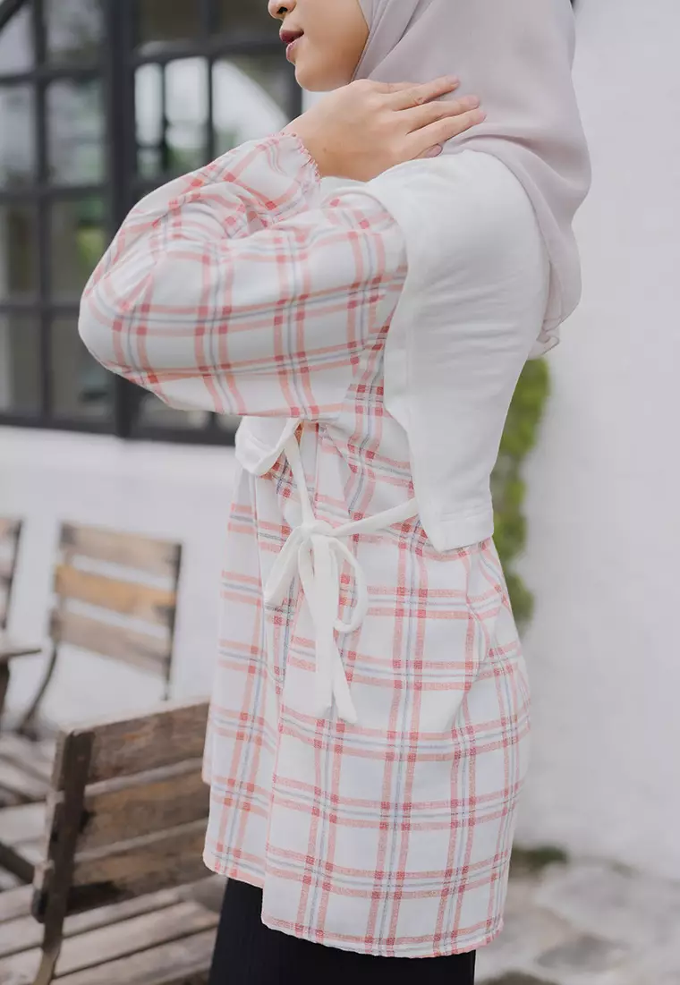 Signature Belia One Set Blouse