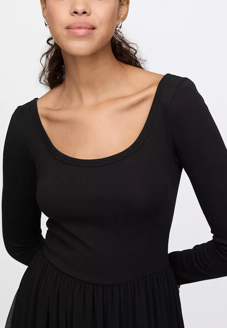 Buy GAP Mixed Media Sheer Maxi Dress 2026 Online | ZALORA