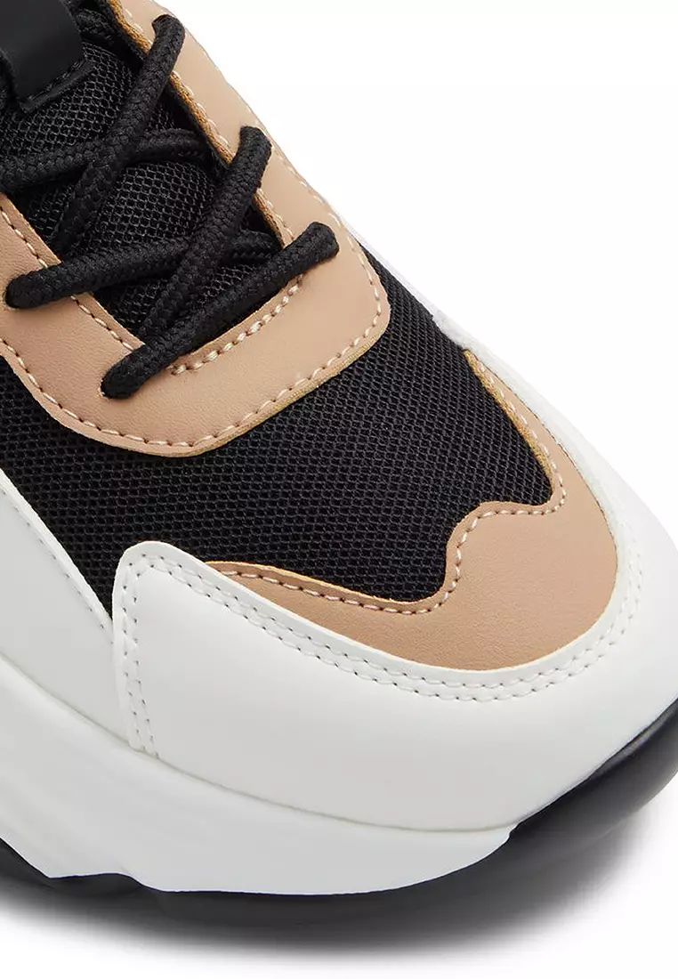 Refresh Sneakers