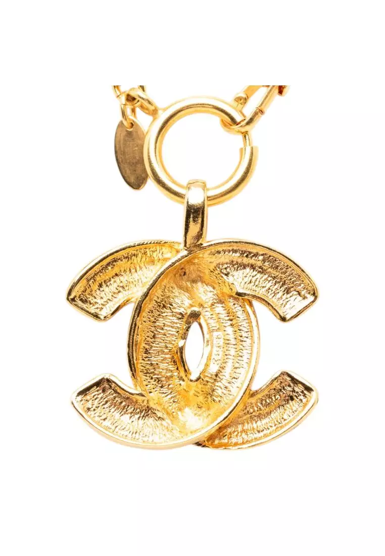 Pre-Loved Chanel Cc Quilted Gold Plated Pendant Necklace
