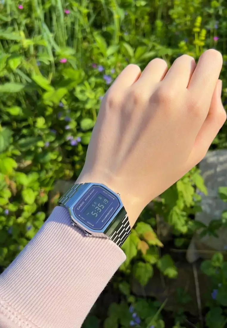 Casio 灰黑鏡面方形復古跳字錶 (A168WEM-1E)