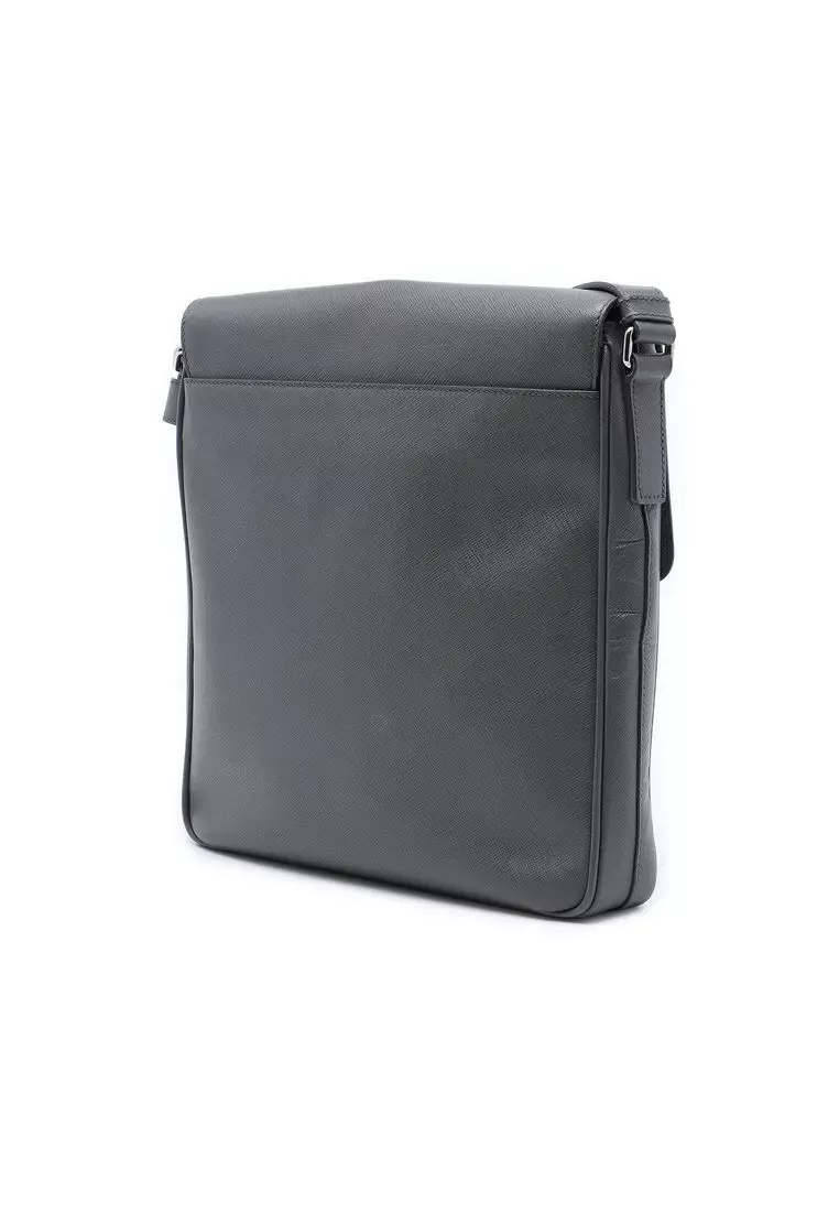 Pre-Loved Prada Saffiano Travel Messenger Bag