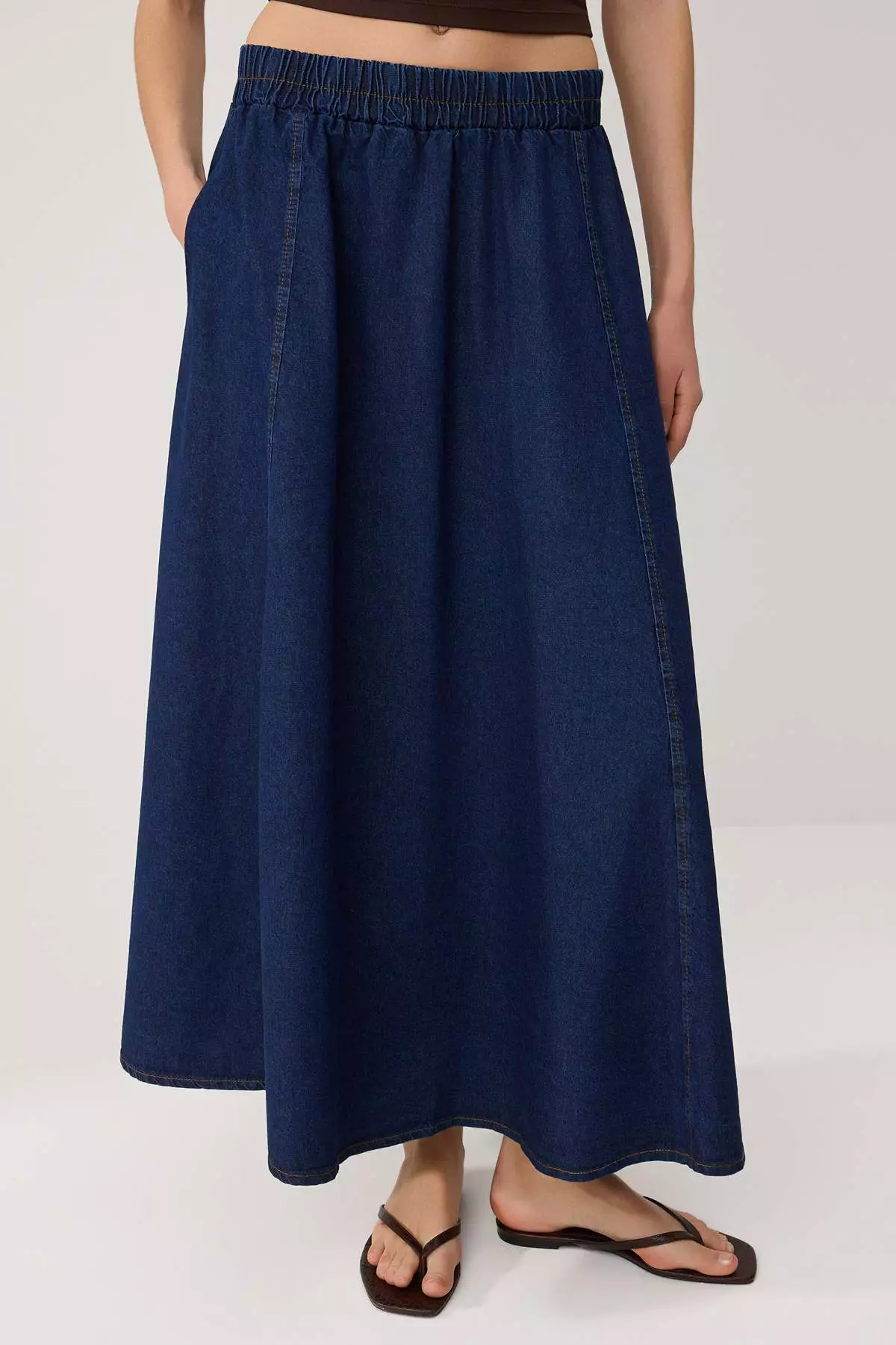 Navy Blue Flared Maxi Denim Skirt Twoss26Et22
