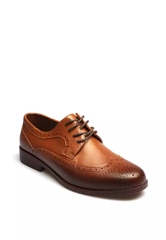 Basel Deluxe Shoes
