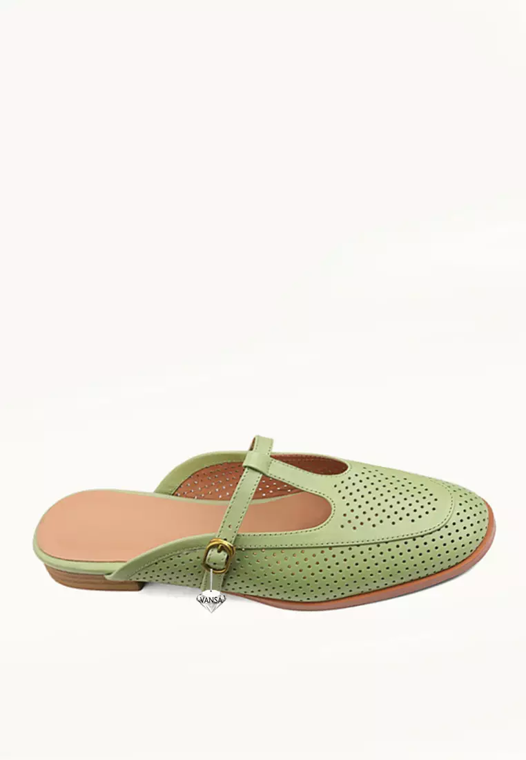 Discount on Twenty Eight Shoes  shoes - SKU: VANSA Top Layer Washed Cowhide Punched Buckle Flat Sandals VSW-Ff-2721