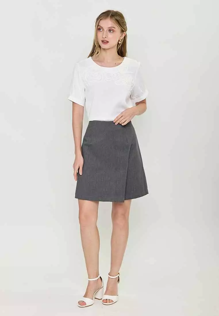 Amelie Round Neck Top with Flower Embroidery