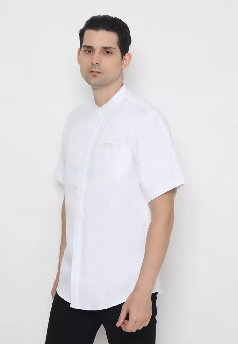 POLICE Kemeja Koko Border Printing Putih Regular Fit Pria