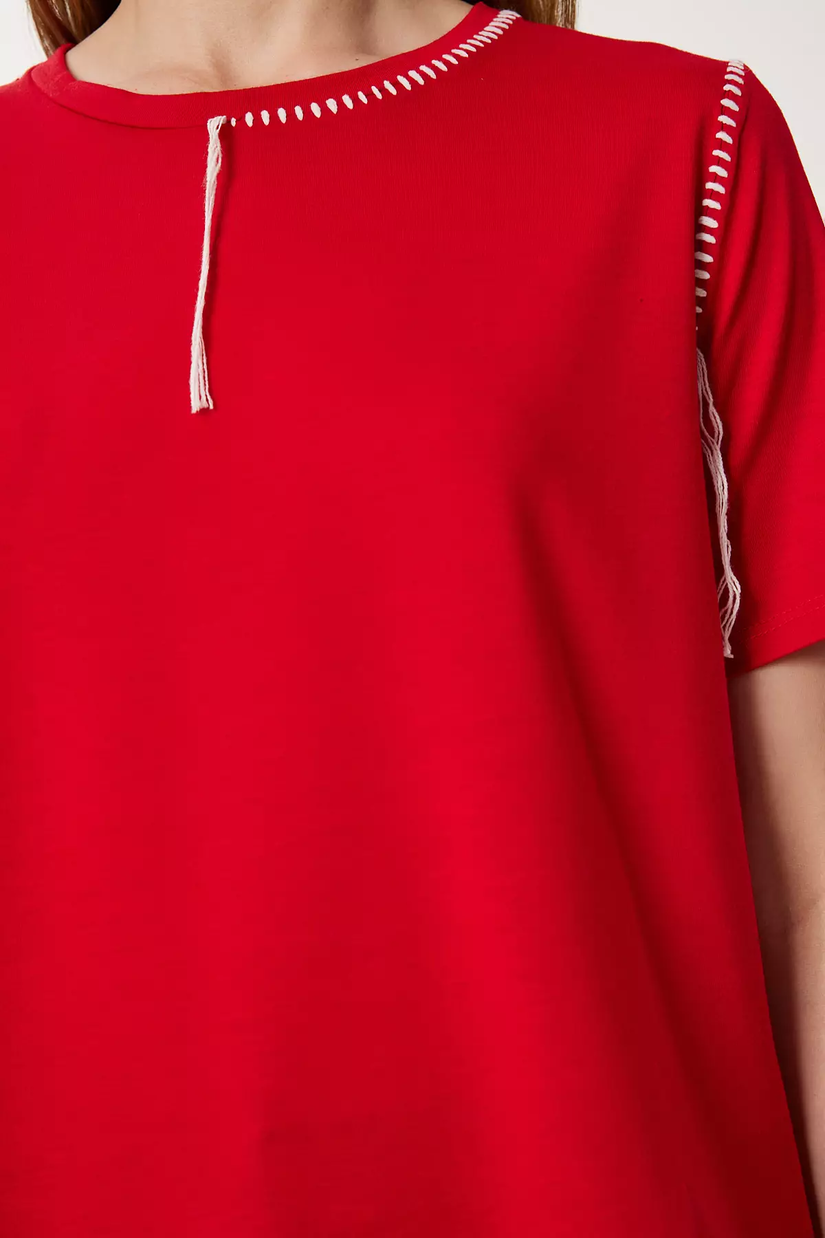 Women's Red Contrast Stitching Detailed Knitted T-Shirt Tp00087