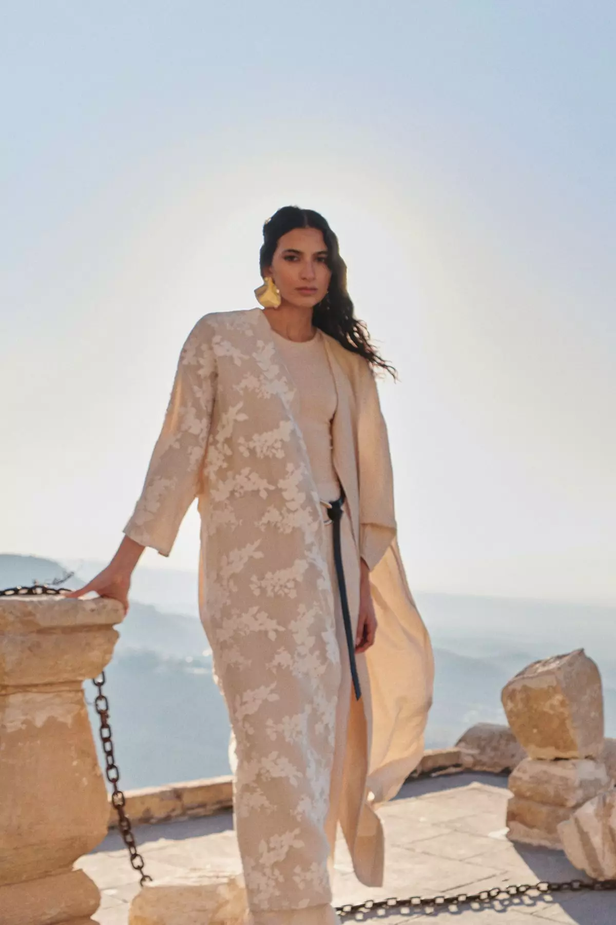 Stone Organza Detailed Floral Woven Cape & Abaya & Kimono TCTSS25KF00001