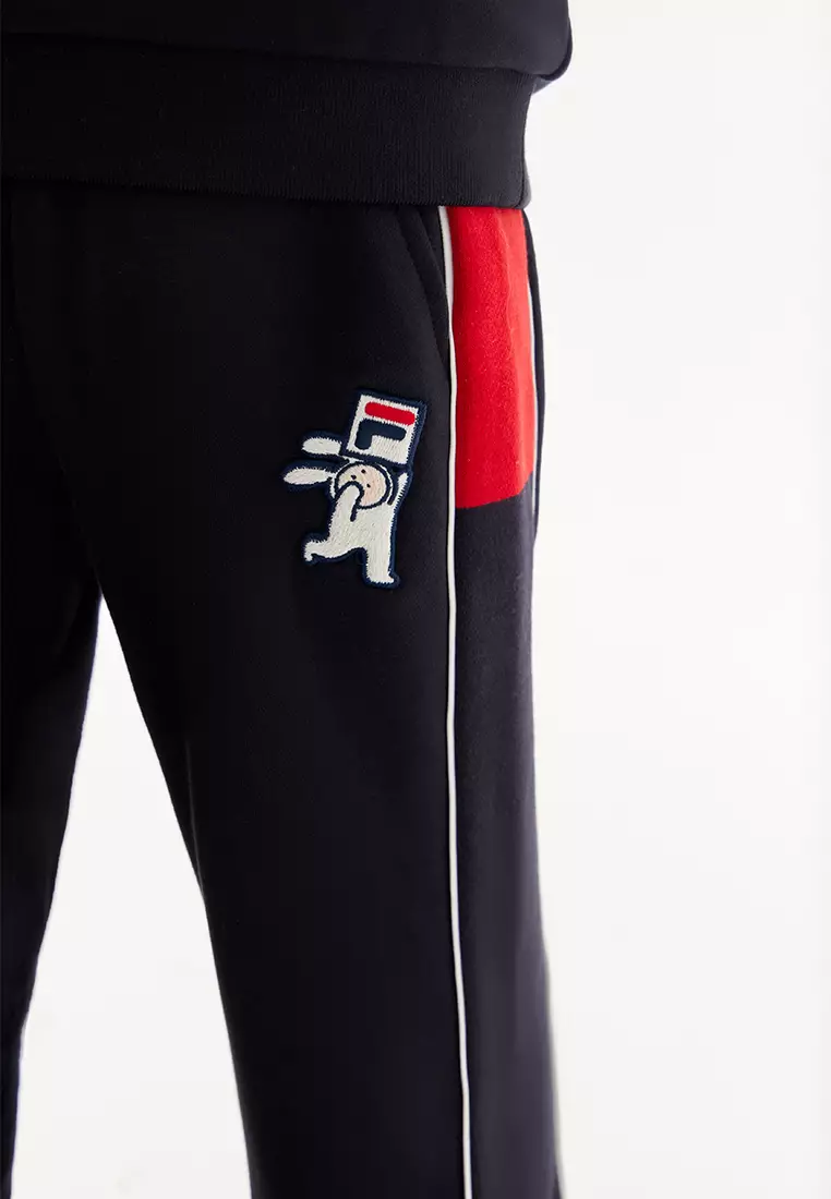 Fila embroidered logo online joggers