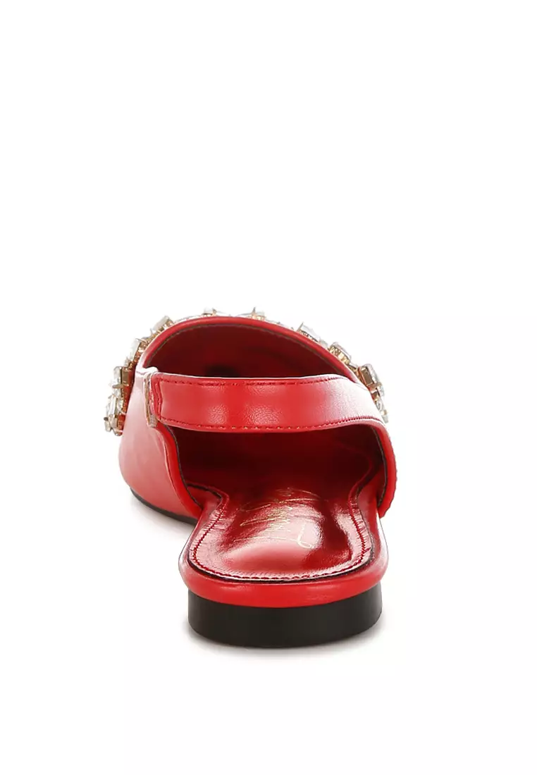 Sandal Datar Berhias Berlian Imitasi Warna Merah