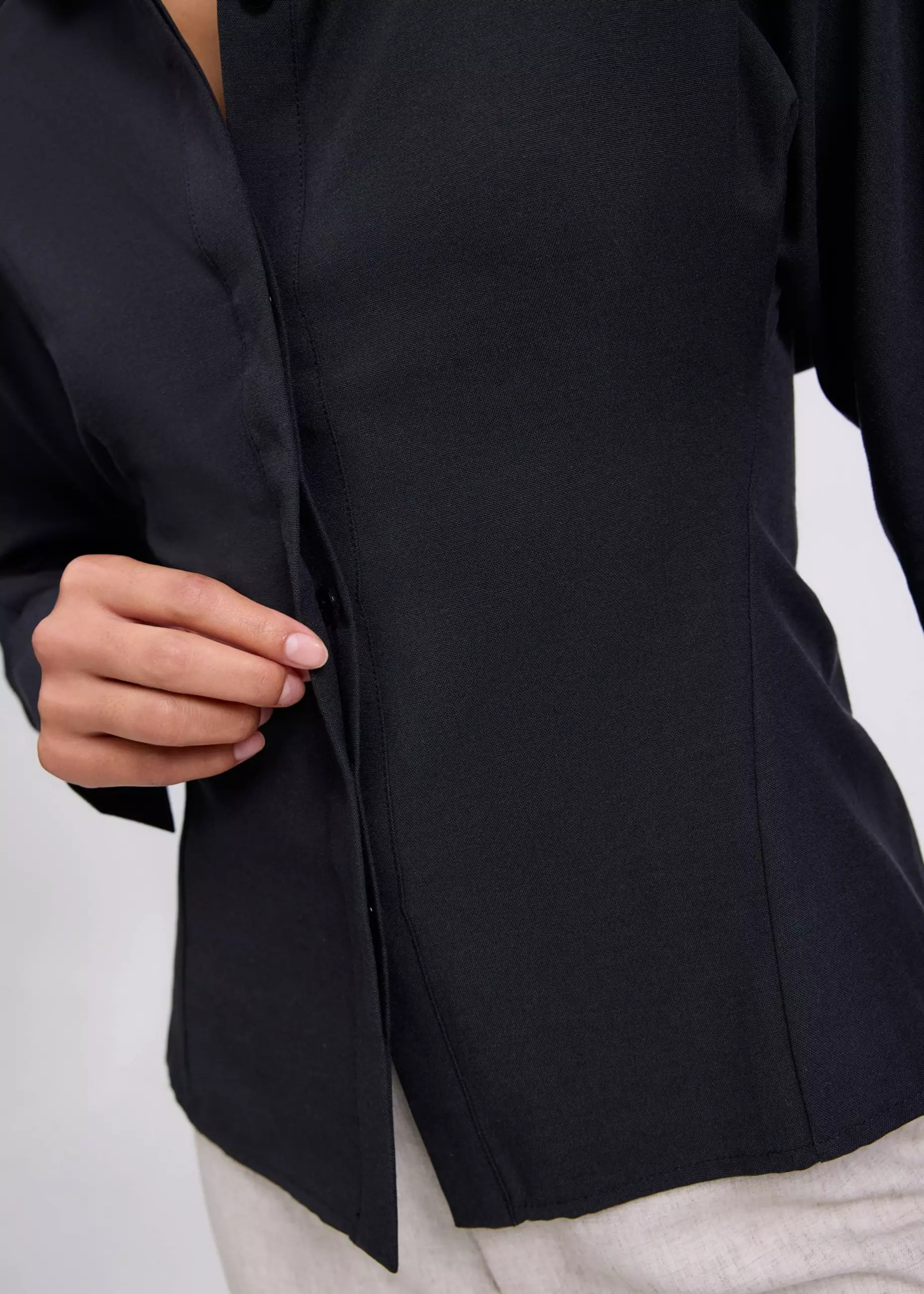 Atasan Wanita - RuchedReady® Lily Cinch Waist Collared Shirt