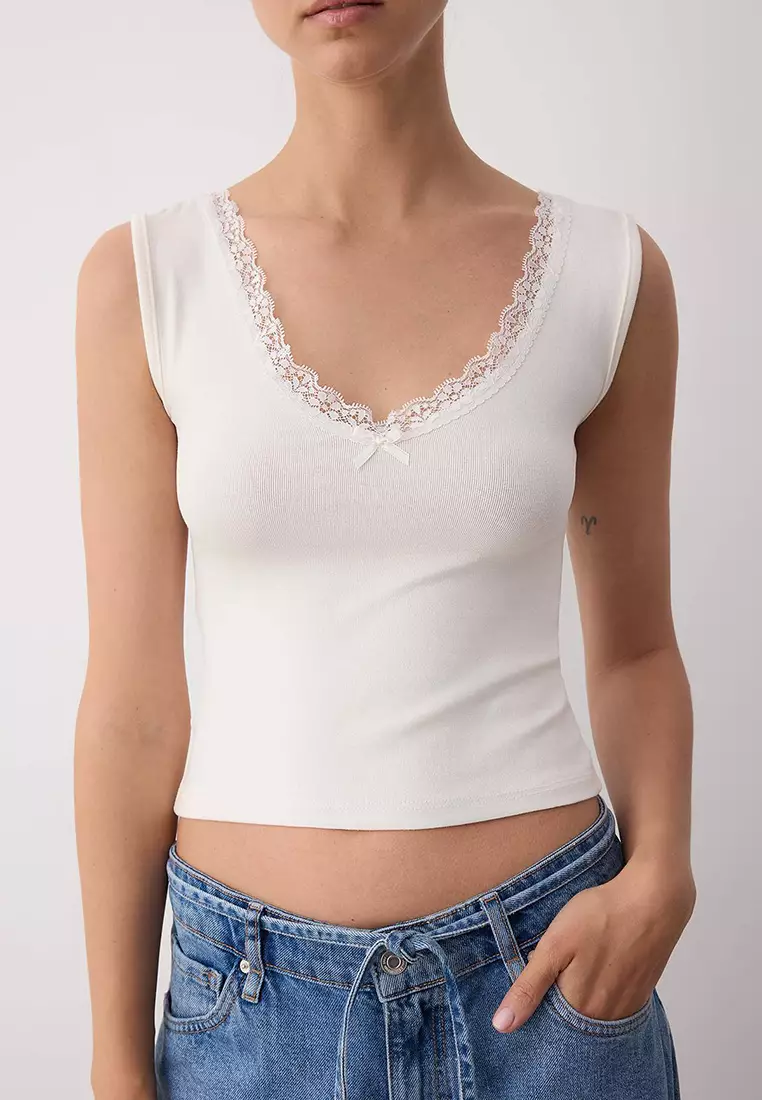 Lace Detailed V-Neck Cotton Stretch Knitted Tank Top