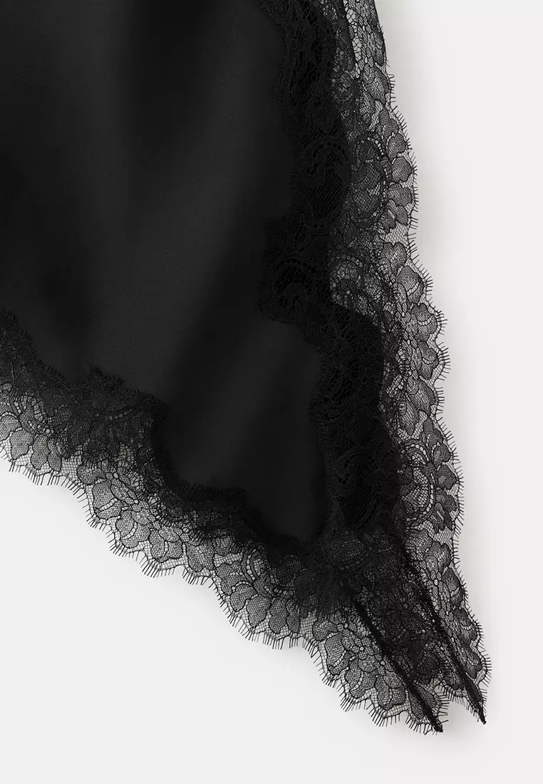 Satin Asymmetric Short Skirt With Lace