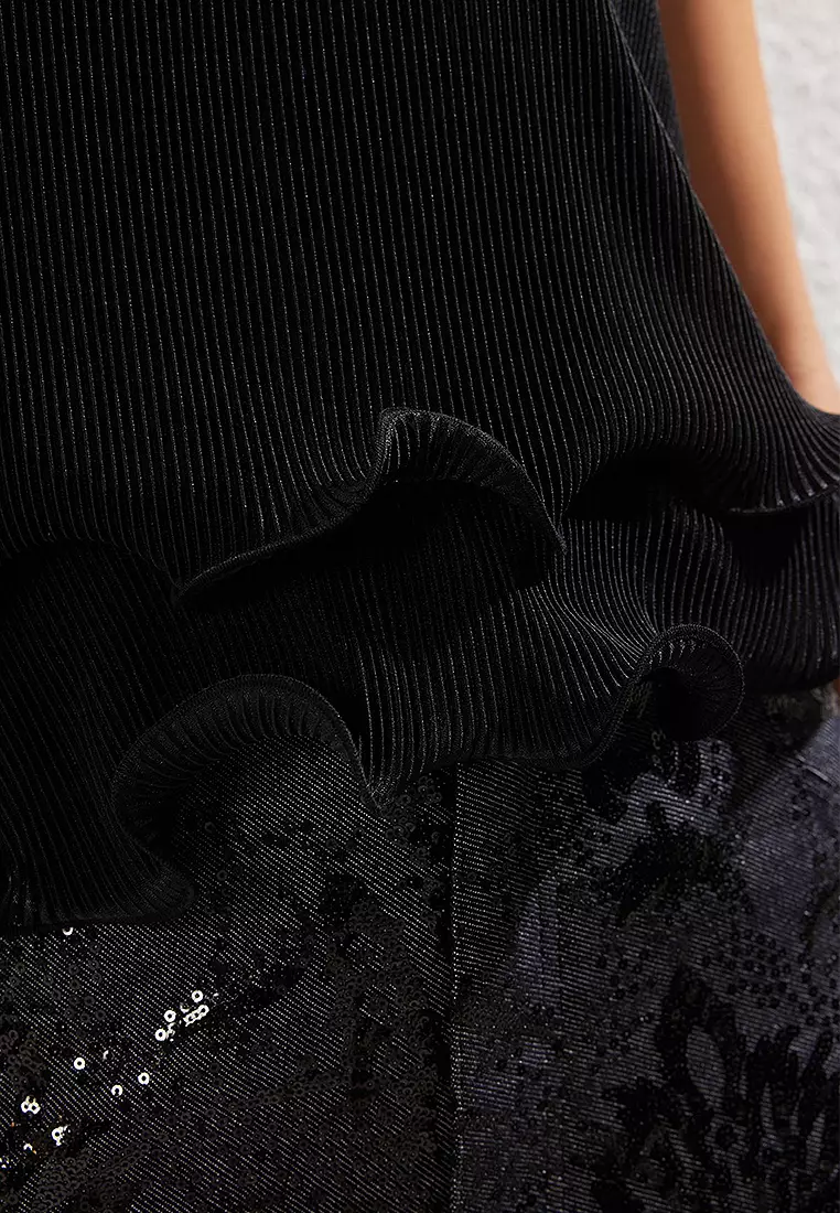 Spaghetti Strap Fitted Top