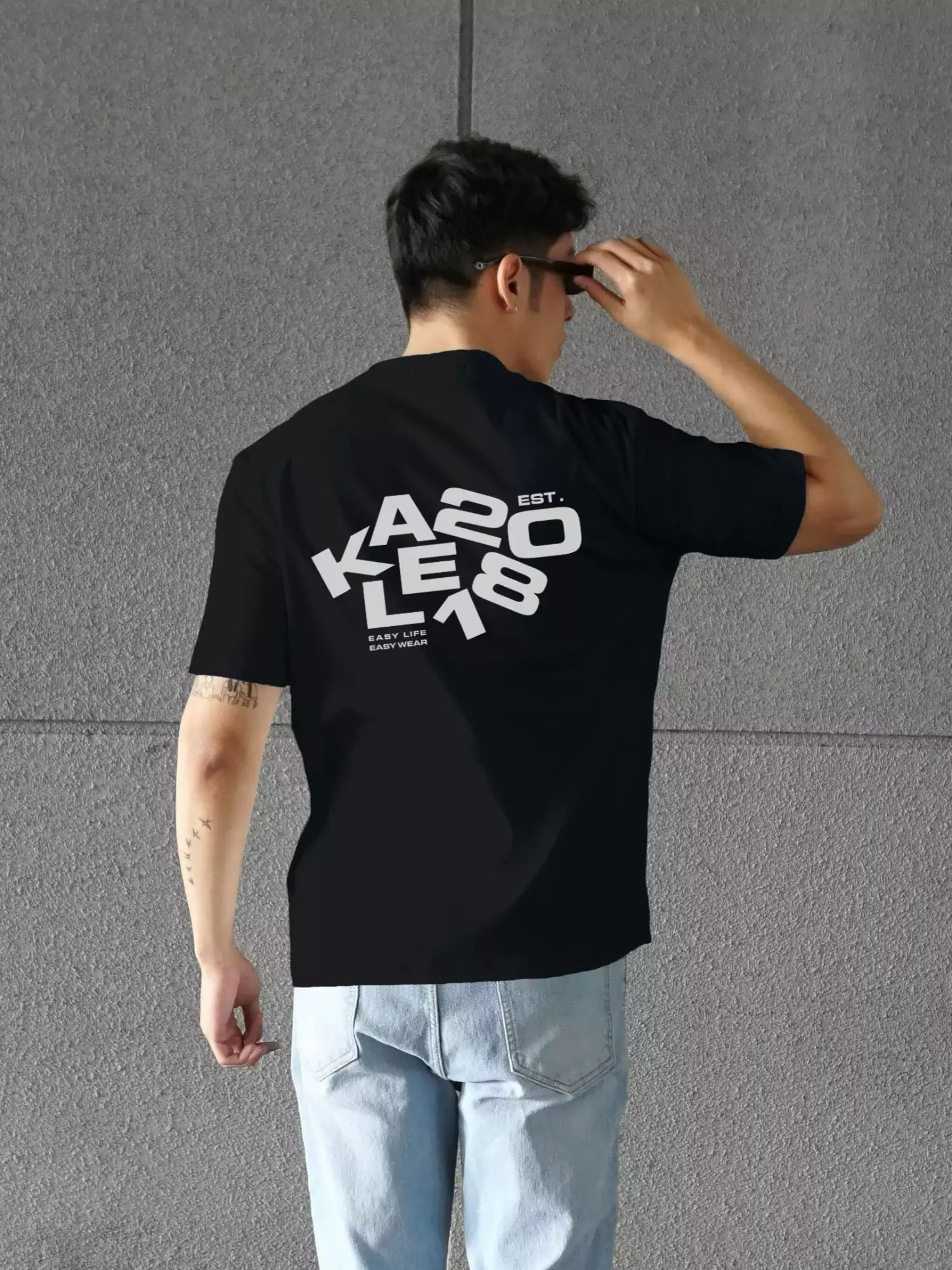 Kale Miles Black / Kaos Boxy Fit / kaos heavy weight cotton / atasan kaos pria / baju kaos pria / kaos basic pria / kaos korea