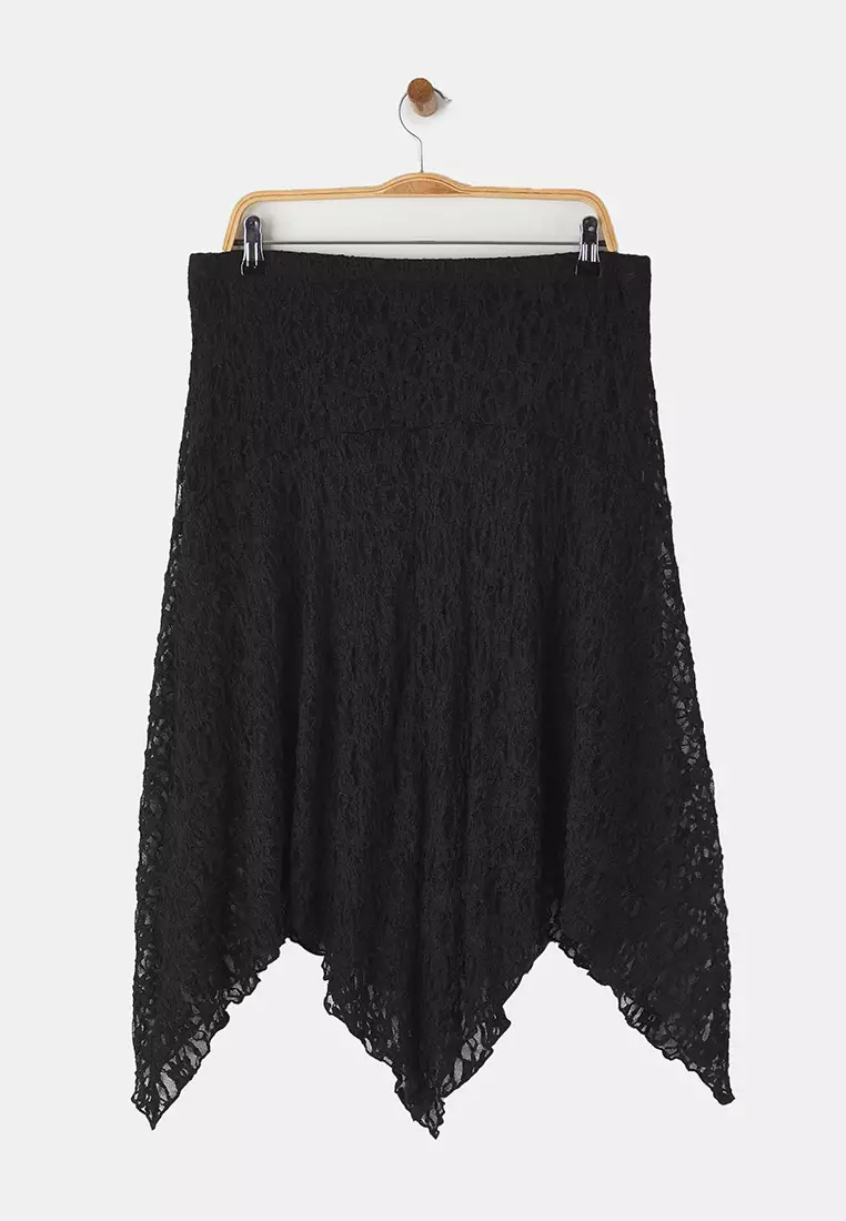 Black Lace Asymmetrical Handkerchief Form Midi Knitted Plus Size Skirt