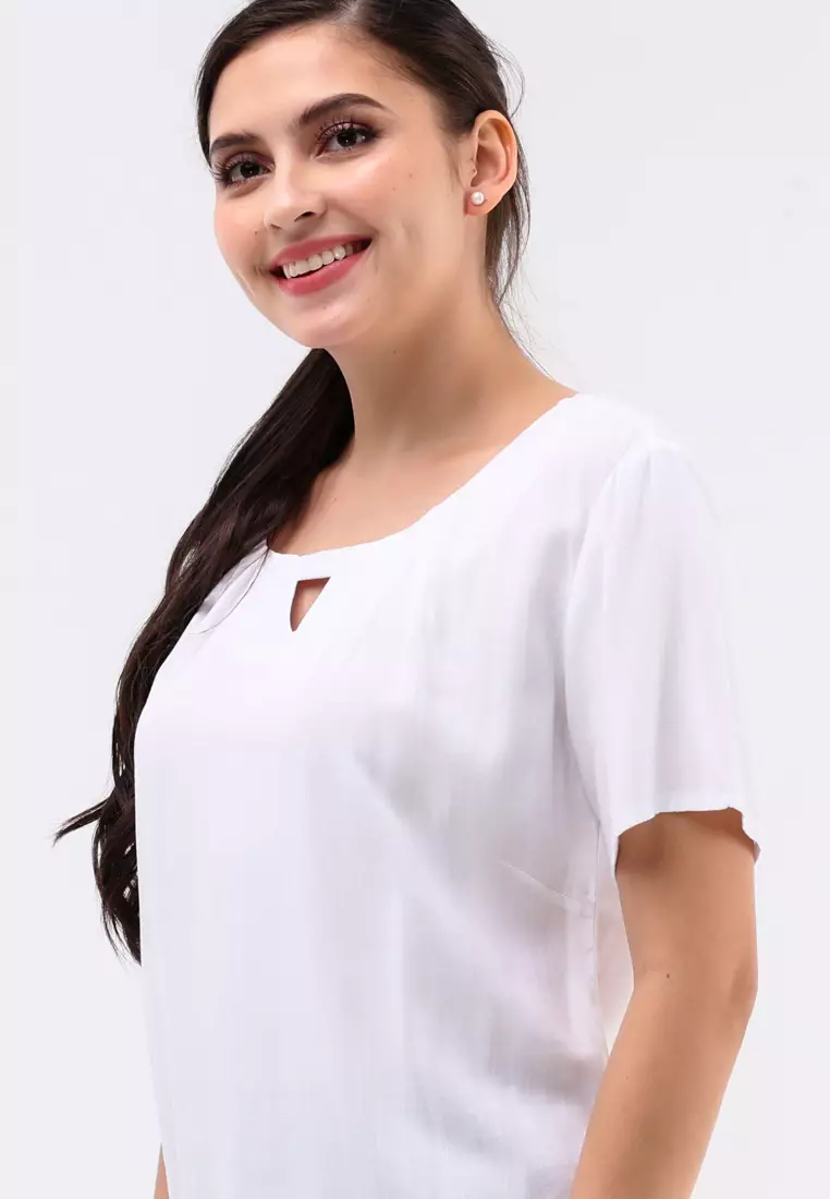 Short Sleeves Round Neck Blouse