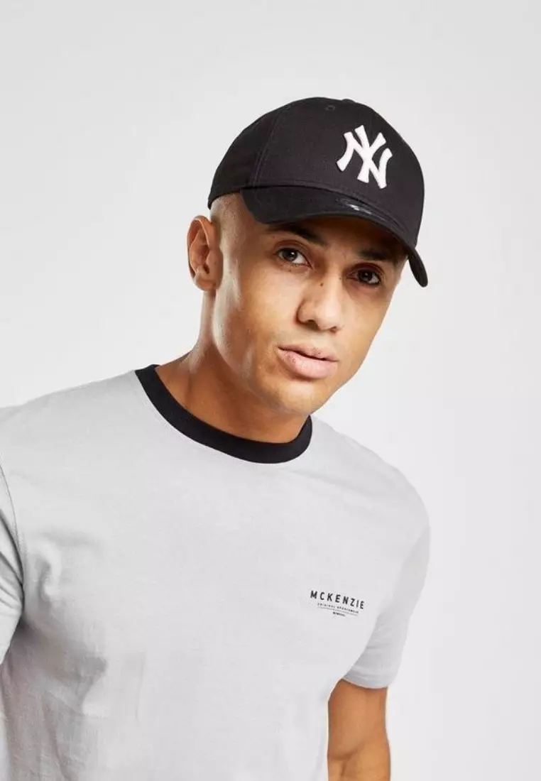 Buy New Era New York Yankees Essential Black 9FORTY MLB Cap