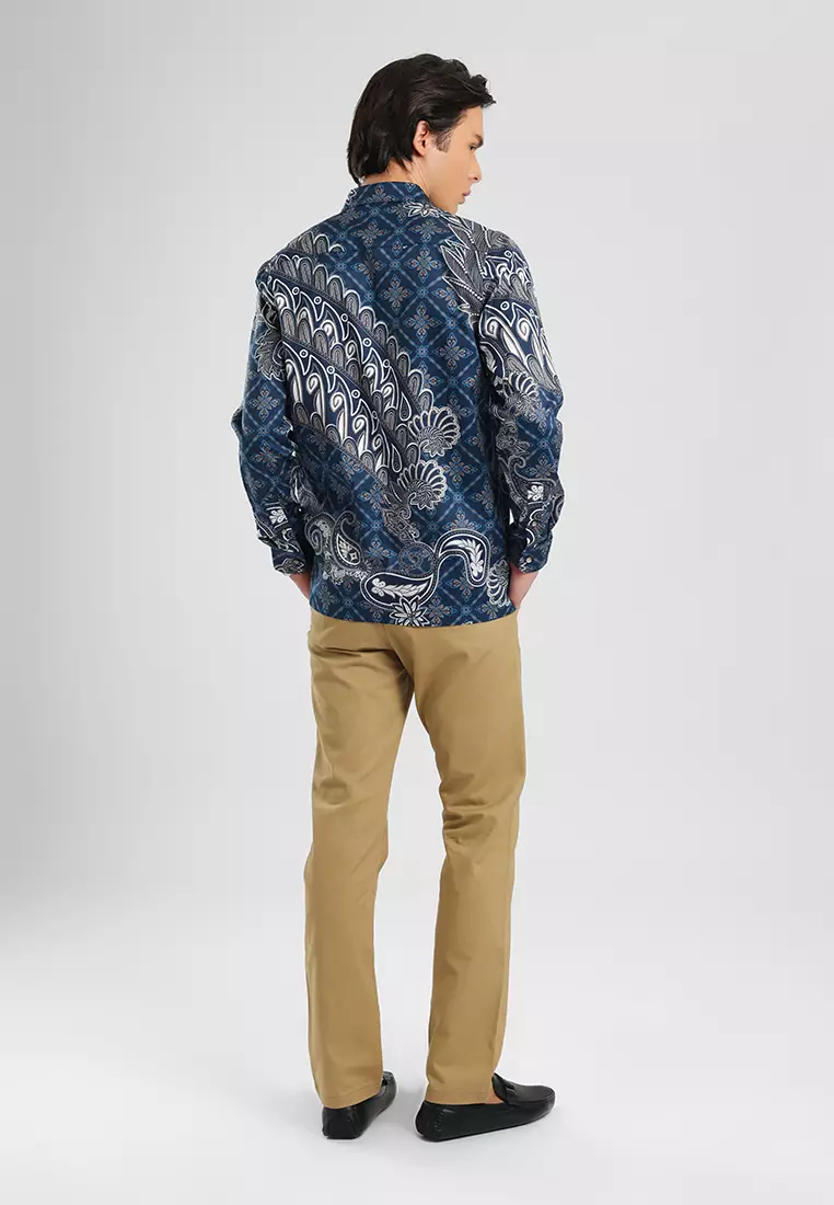 MANZONE - Kemeja Batik Lengan Panjang Pria Abiyasa Modern Fit - Navy Warna Navy