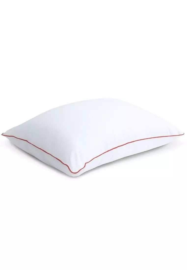 Akemi orders microfil pillow