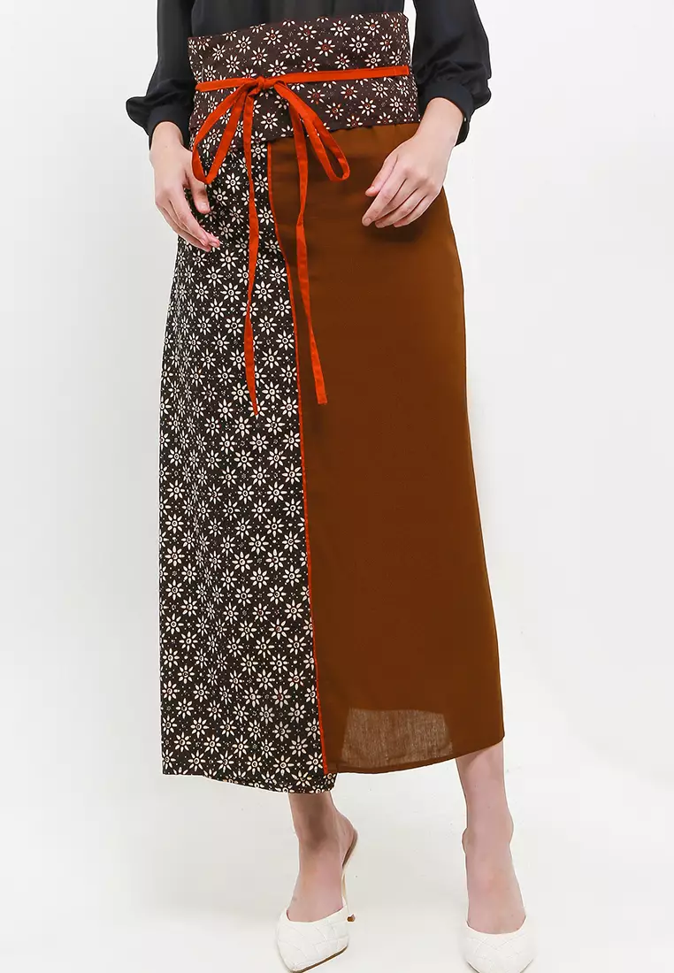 Amarella Sarong kebaya