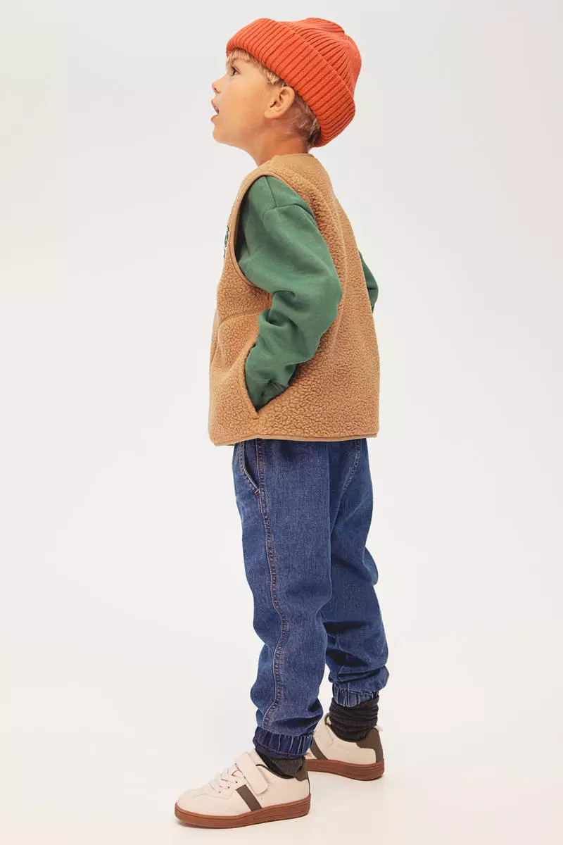 Appliquéd pile gilet